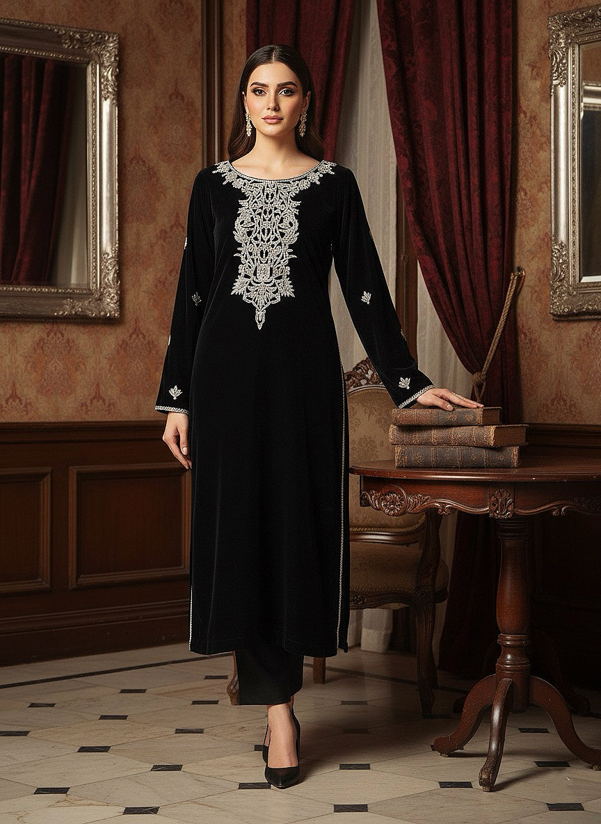 The Noir Velvet 3-Piece Set
