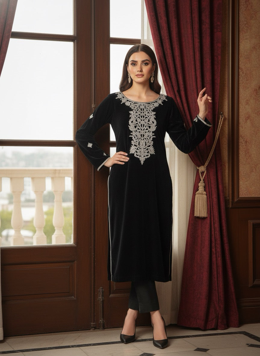 The Noir Velvet 3-Piece Set