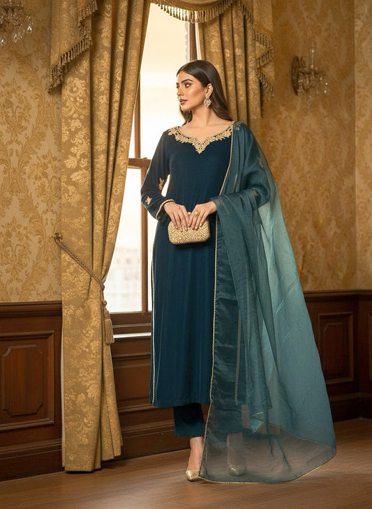 The Emerald Green Velvet 3 Piece-Set